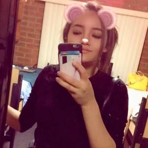 Meet your Posher, Alyssa